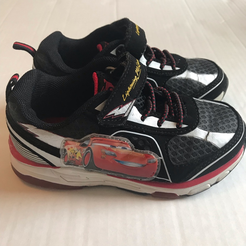 Lightning McQueen boys light up sneakers